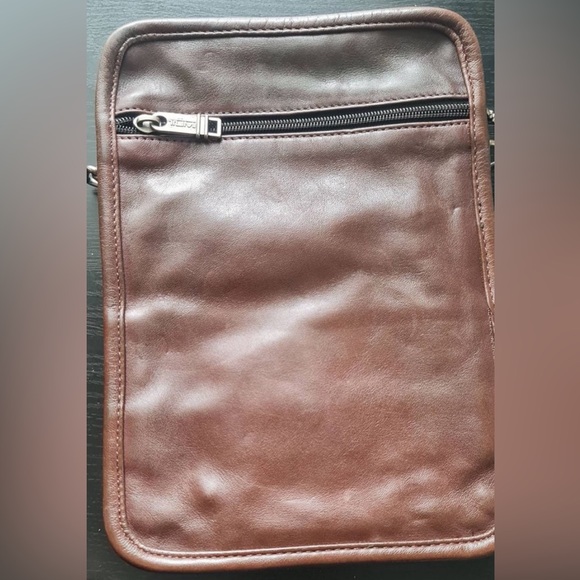 Tumi Brown leather crossbody with two straps - Picture 3 of 8